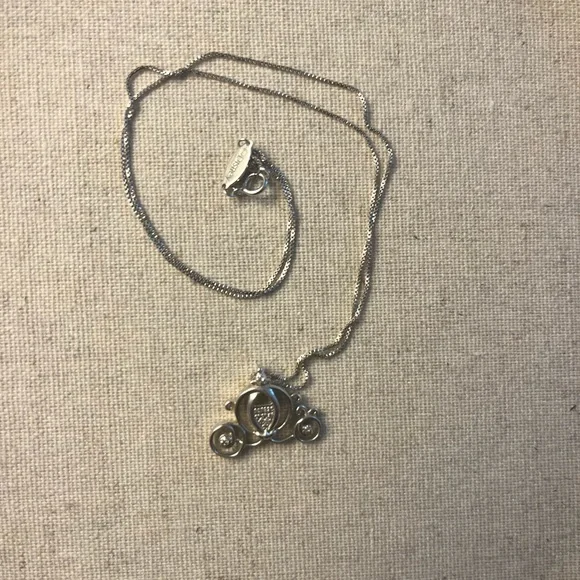 ✨ Cinderella Coach Diamond Necklace - Picture 4 of 9